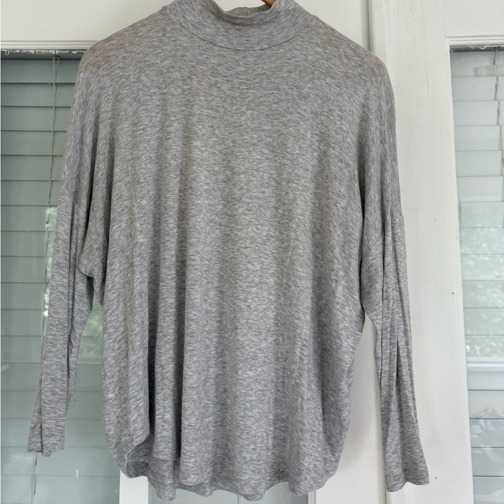 grey loft mock neck long sleeve top